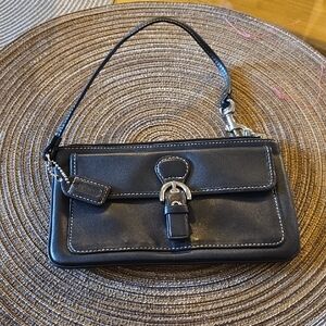 Coach Bleeker Black Leathe4 Clutch  A-6.